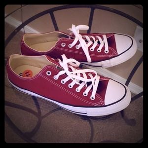 Converse Chuck Taylor All Star Low Top Sneakers